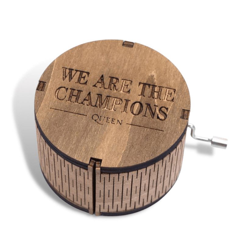 Alternative view of Soittorasia queen we are the champions